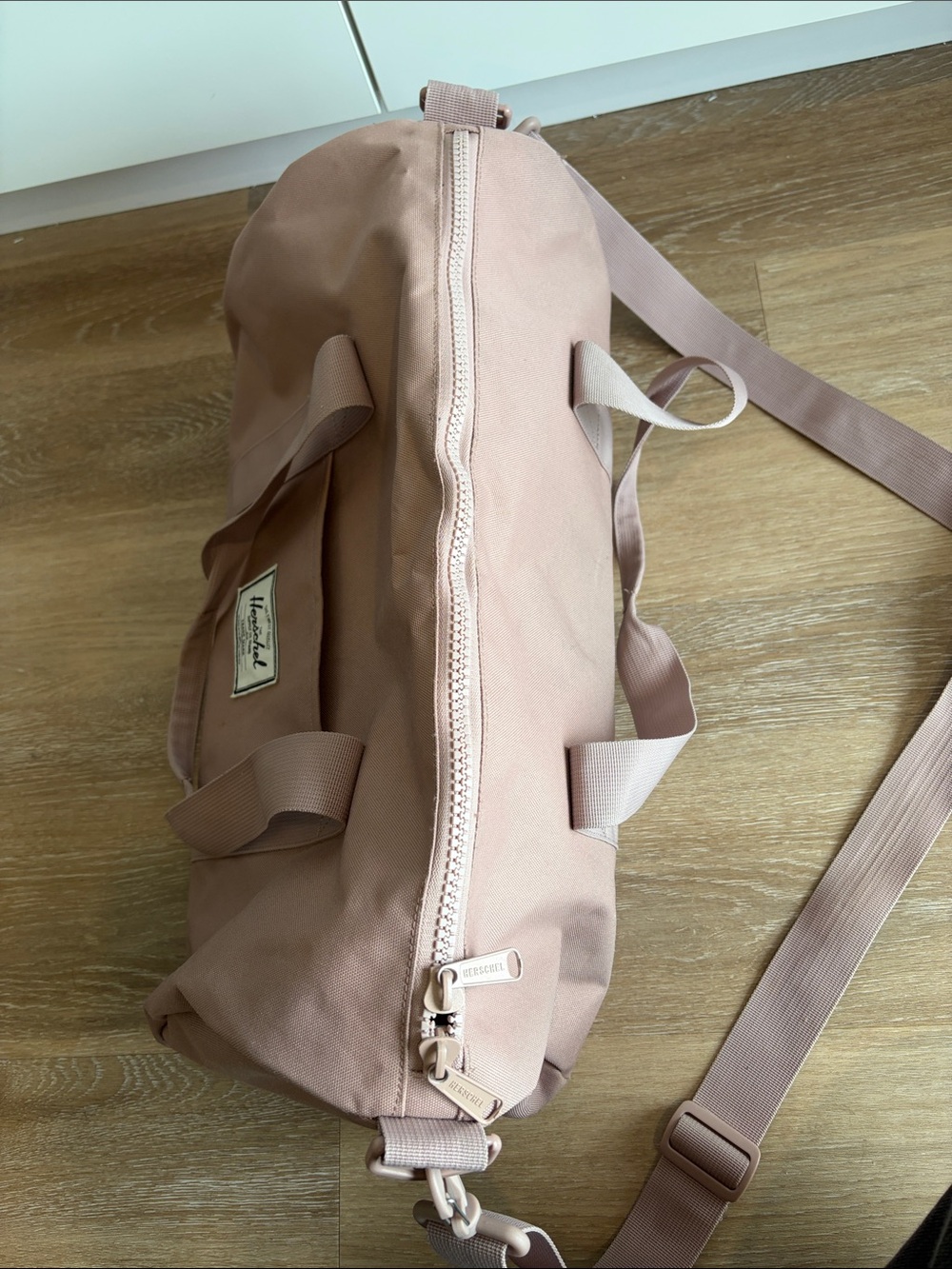 Herschel Supply Company Bag in Dusty Rose - Picture 4 of 5
